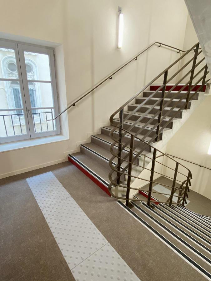 Hostel Flamingo Nimes Gare Centre Bagian luar foto