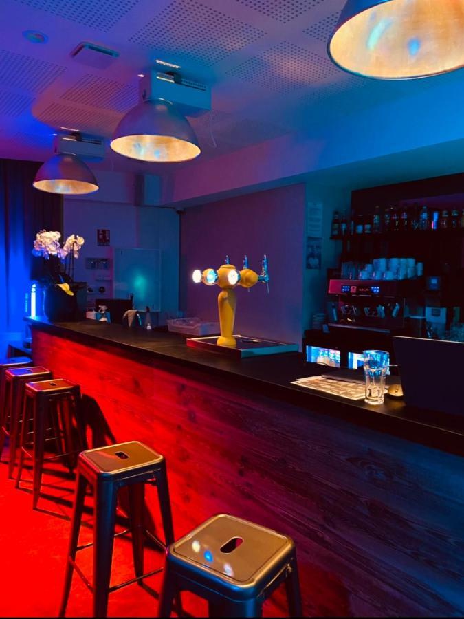 Hostel Flamingo Nimes Gare Centre Bagian luar foto